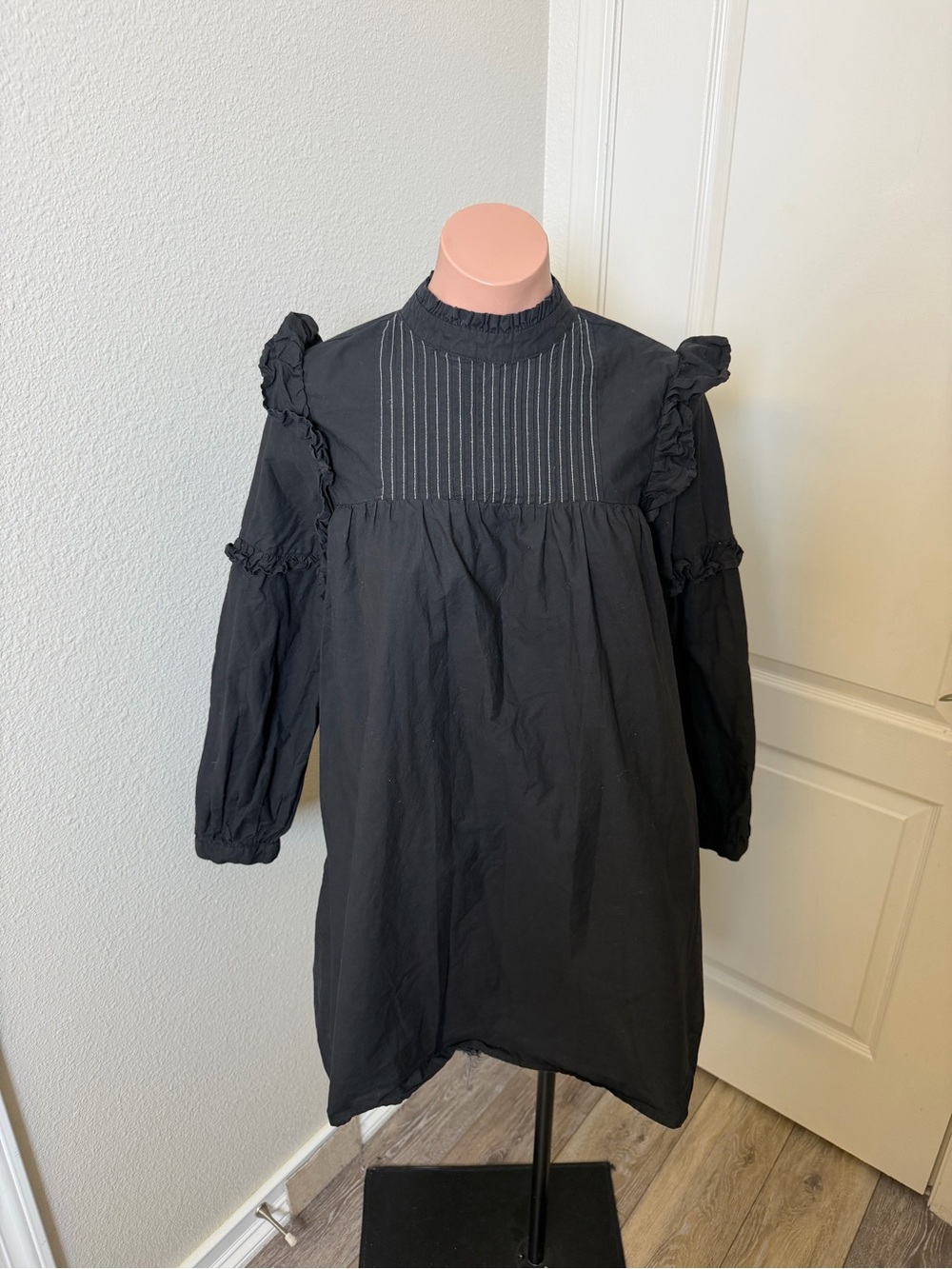 Topshop Black Ruffle Shoulder Long-Sleeve Dress